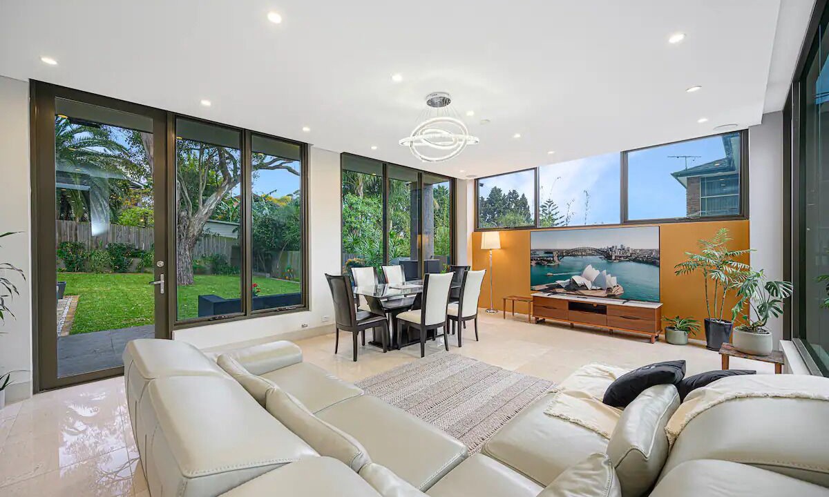 Photo of Livingroom in Putney
