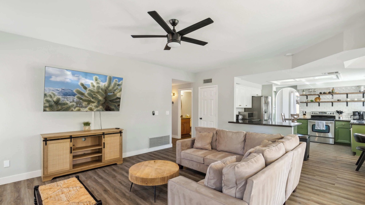 Photo of Livingroom in Red Mountain Ranch