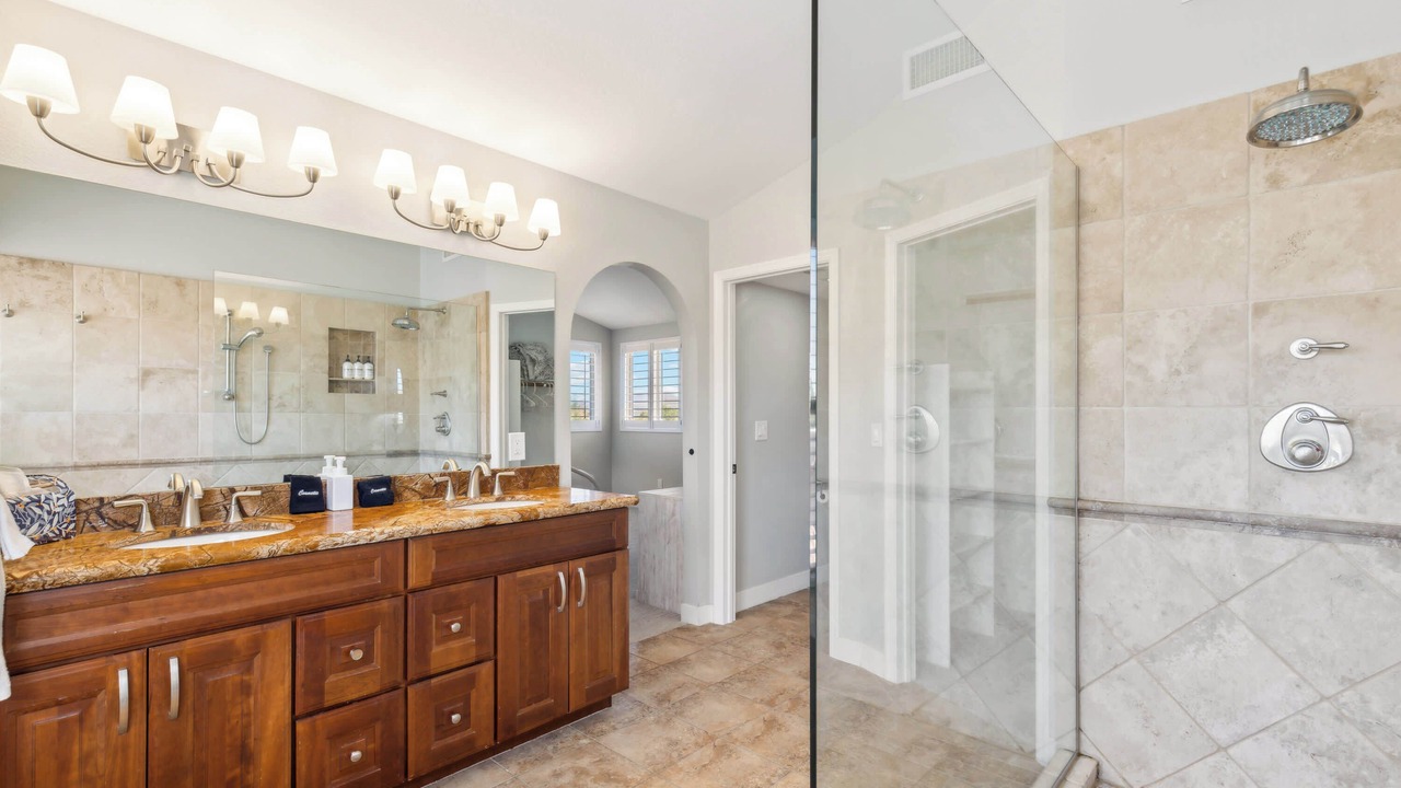 Photo of Bathroom in Red Mountain Ranch