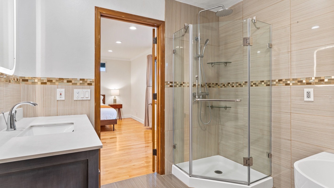 Photo of Bathroom in Park Pacifica