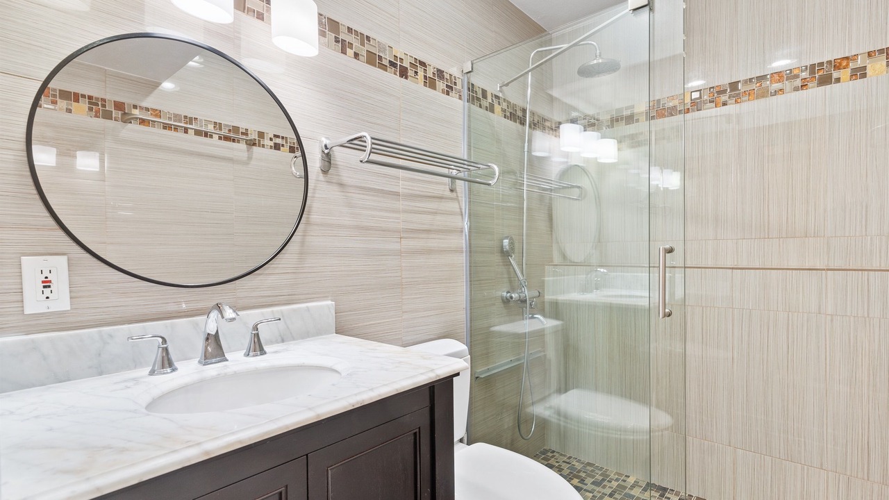 Photo of Bathroom in Park Pacifica