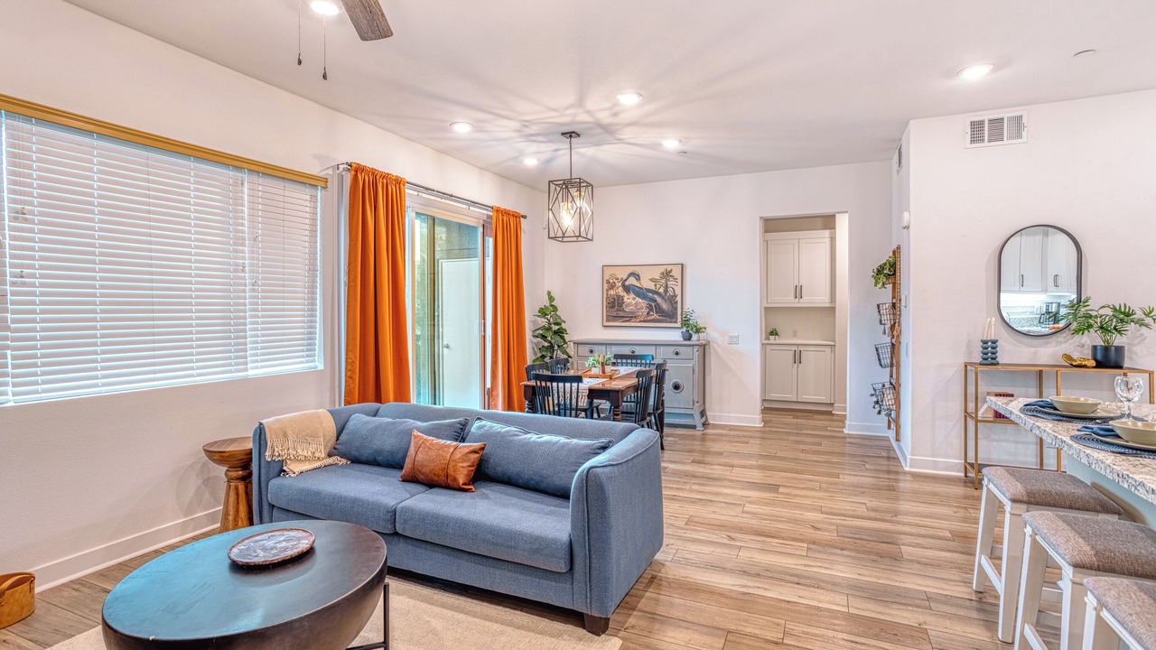 Photo of Livingroom in Stevenson Ranch