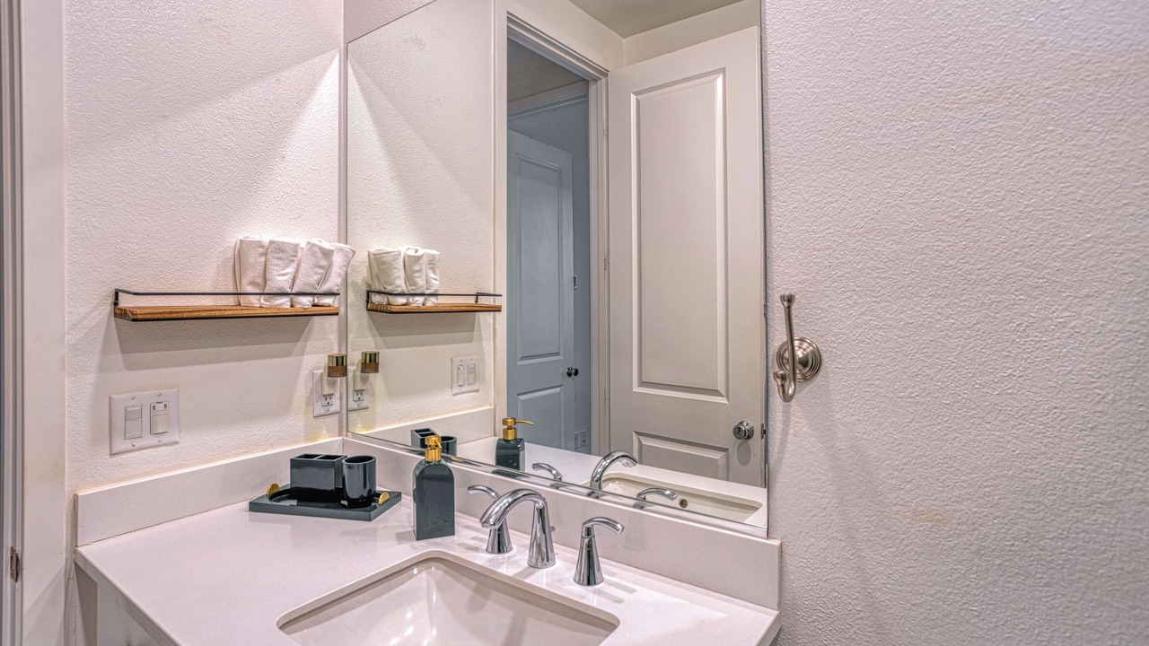 Photo of Bathroom in Stevenson Ranch
