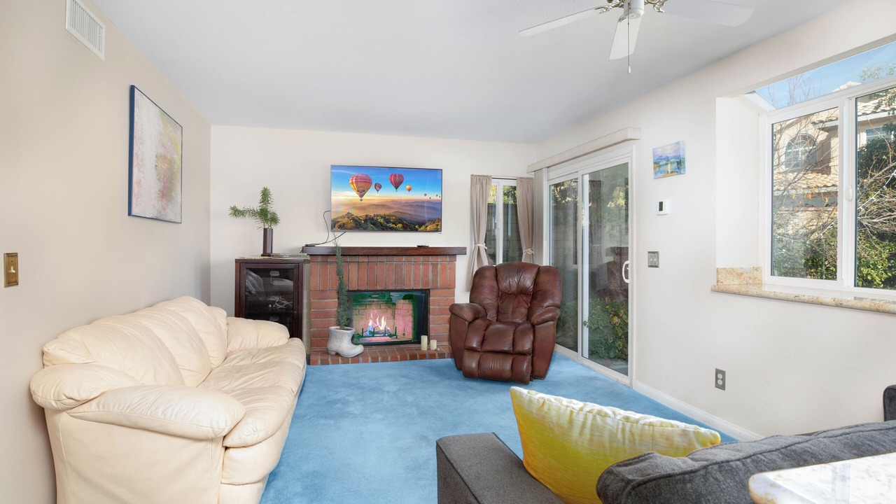 Photo of Livingroom in Castaic
