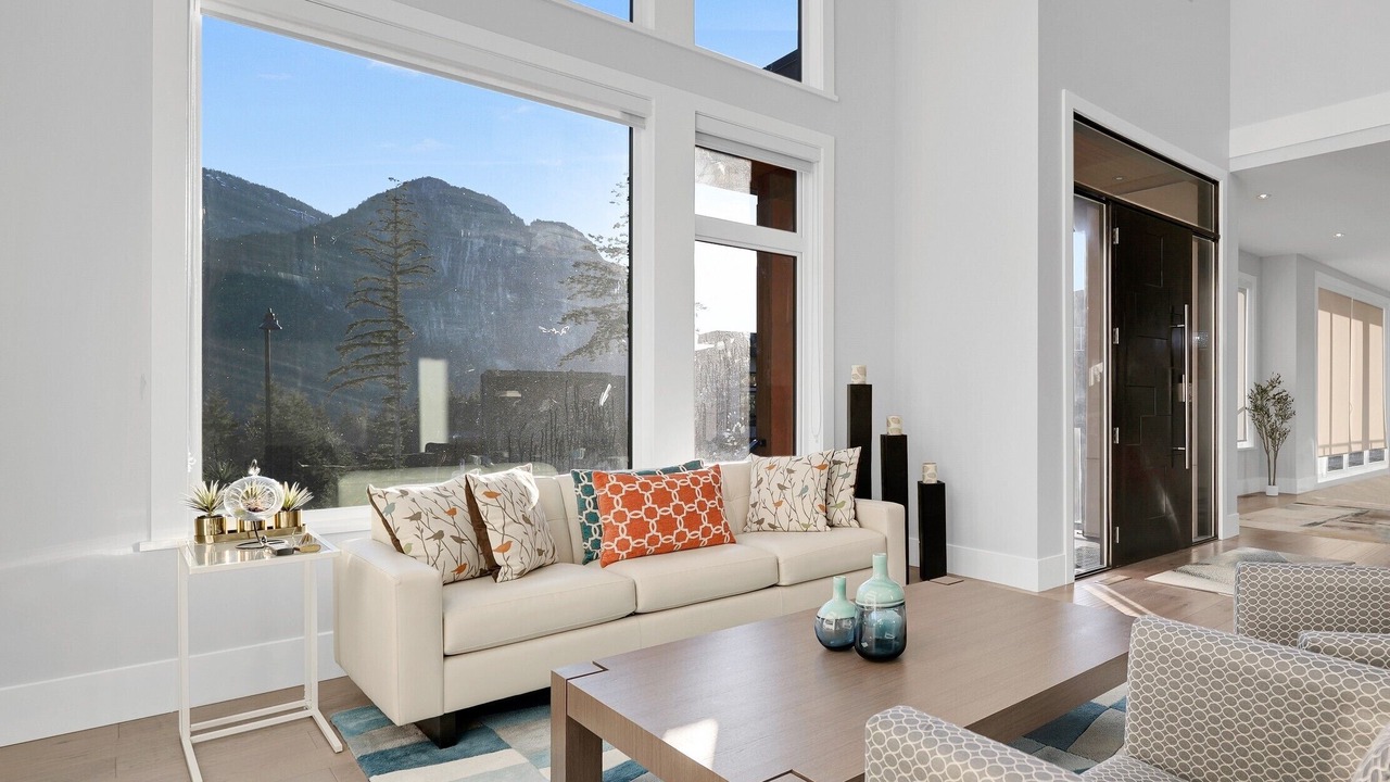 Photo of Livingroom in Squamish