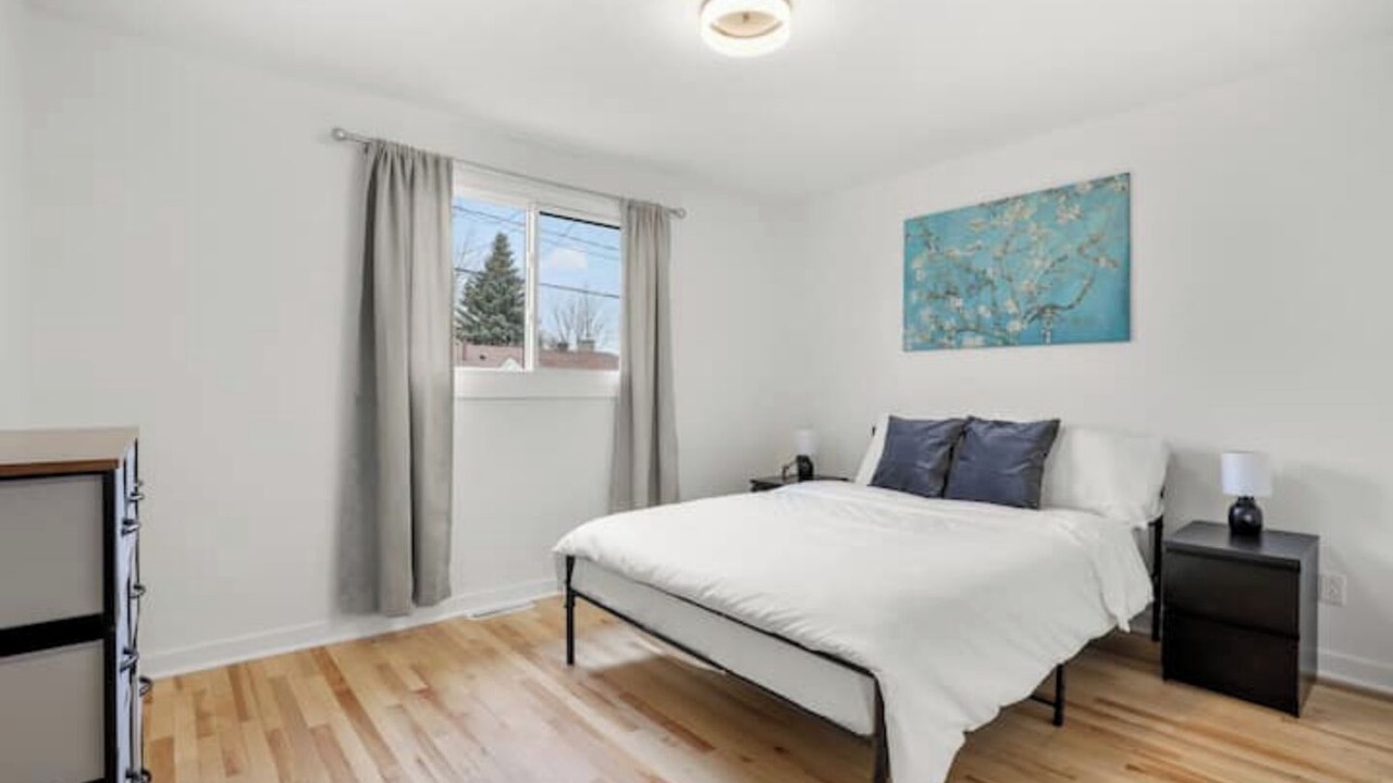 Photo of Bedroom in Brossard