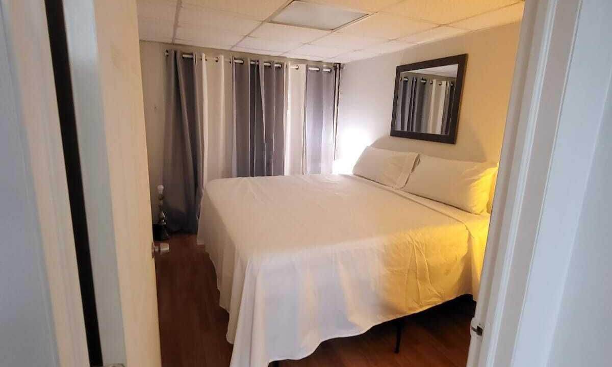 Photo of Bedroom in Troy