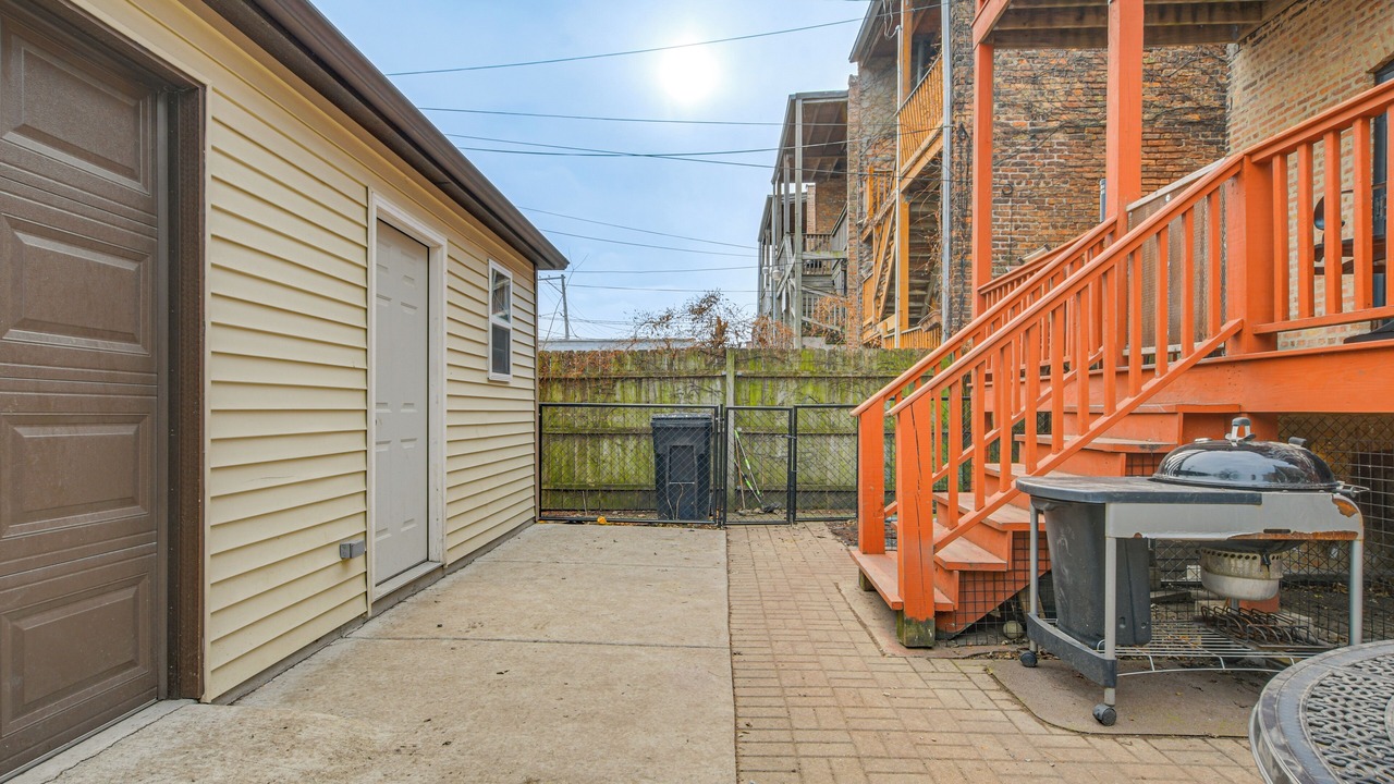 Photo of Patio Balcony in Grand Boulevard