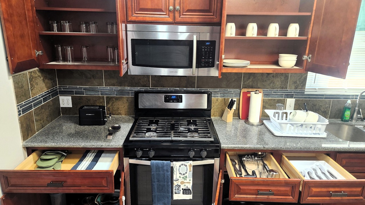 Photo of Kitchen in Northwest Los Angeles Heights