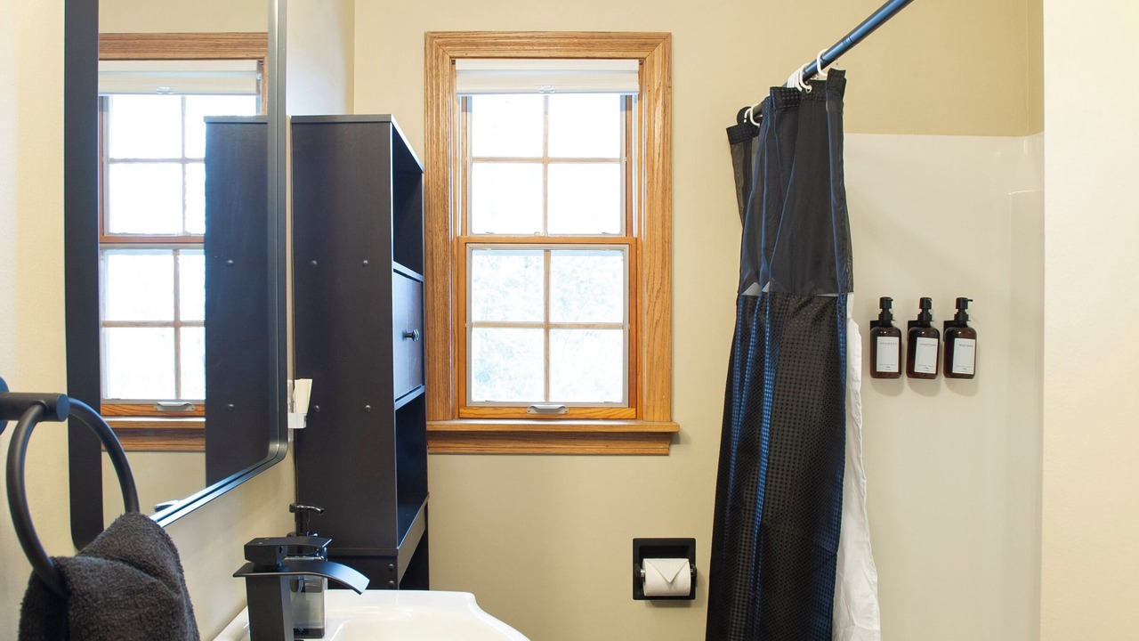 Photo of Bathroom in White Mills