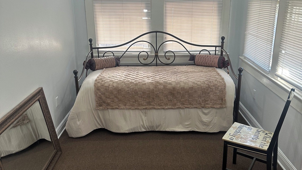 Photo of Bedroom in Broadmoor