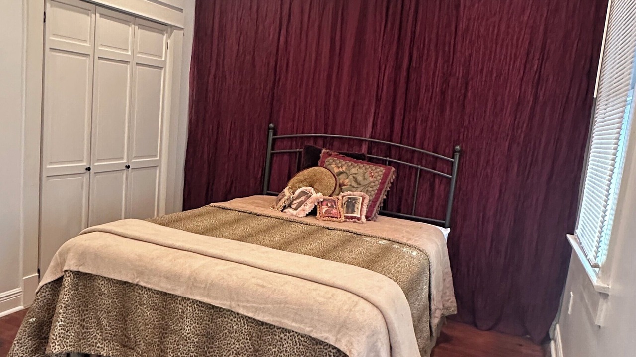 Photo of Bedroom in Broadmoor