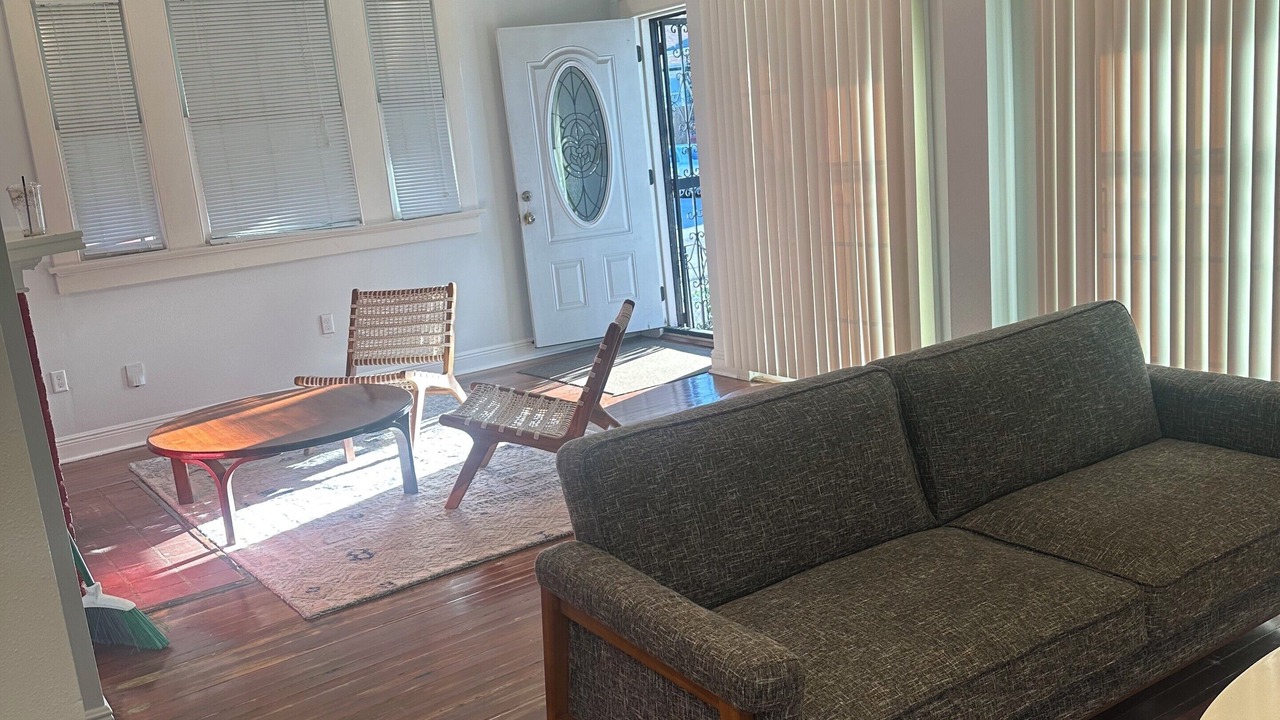 Photo of Livingroom in Broadmoor