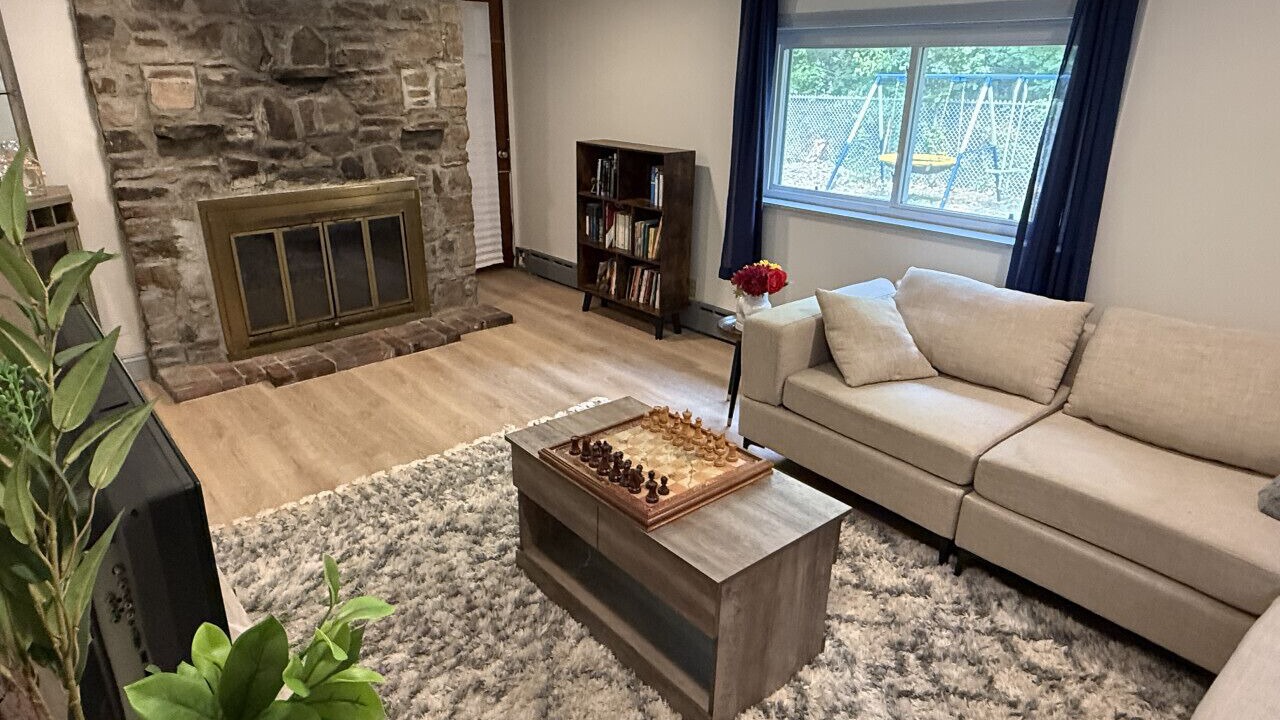Photo of Livingroom in Montville