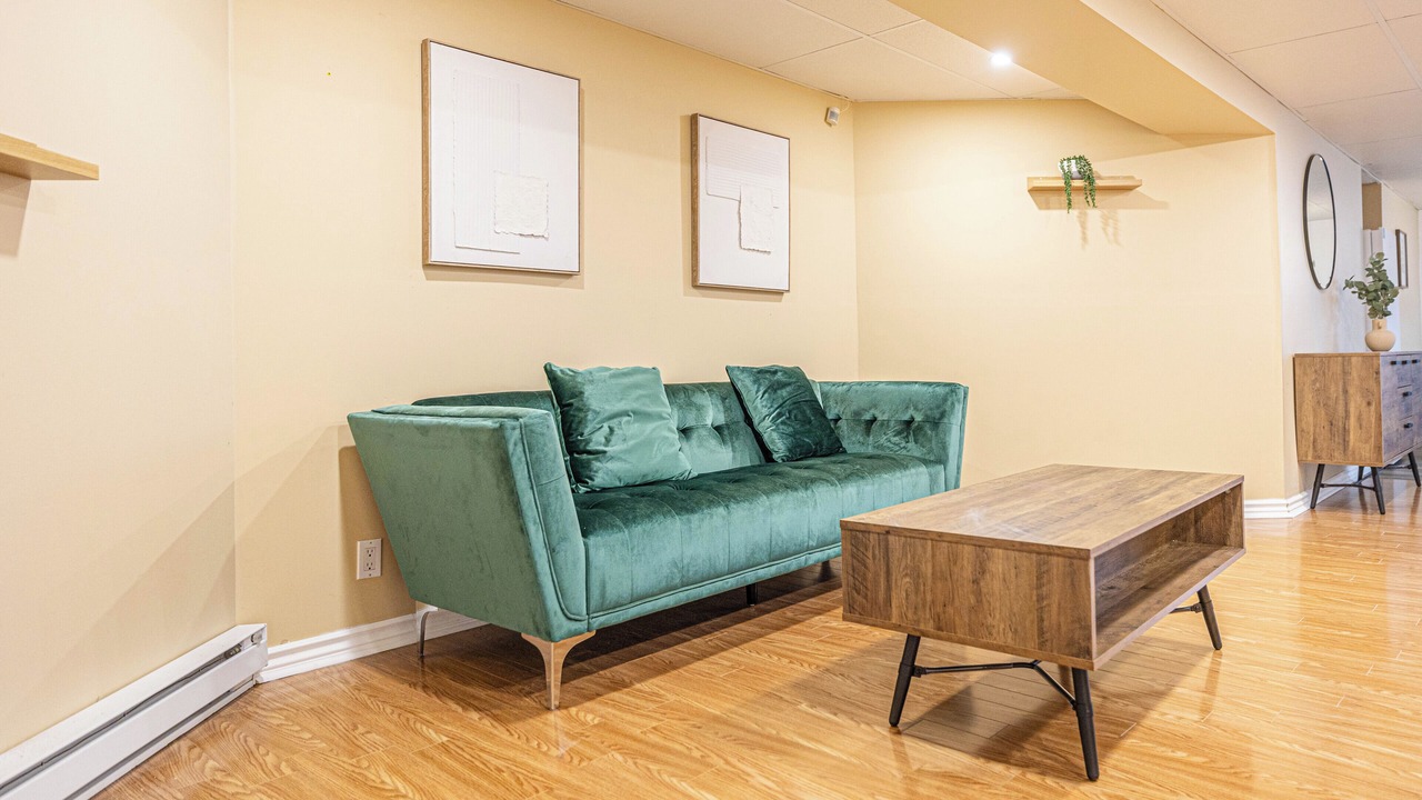 Photo of Livingroom in Brossard