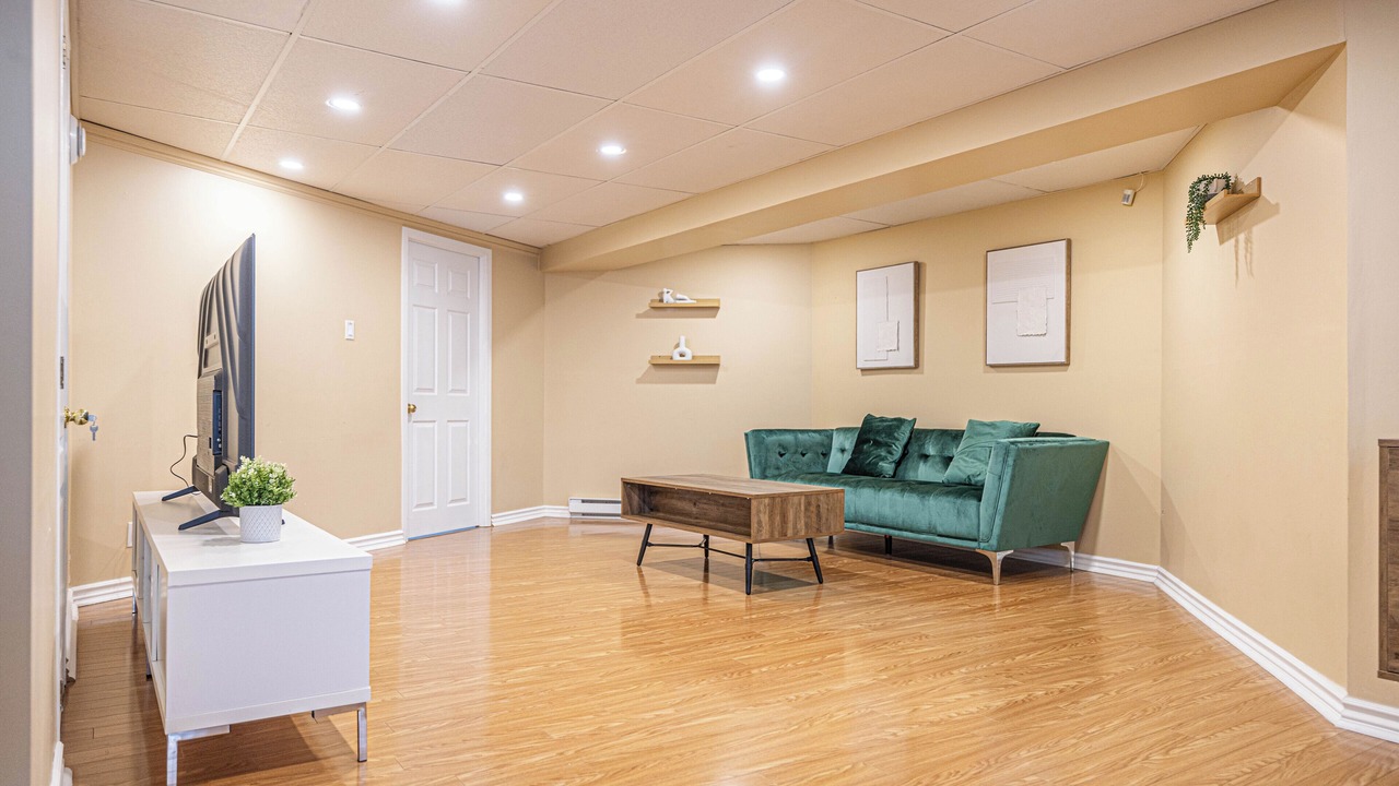 Photo of Livingroom in Brossard