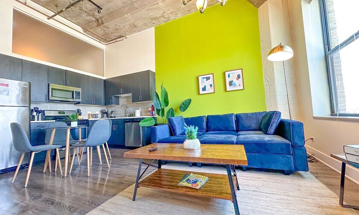 Photo of Livingroom in Near South Side