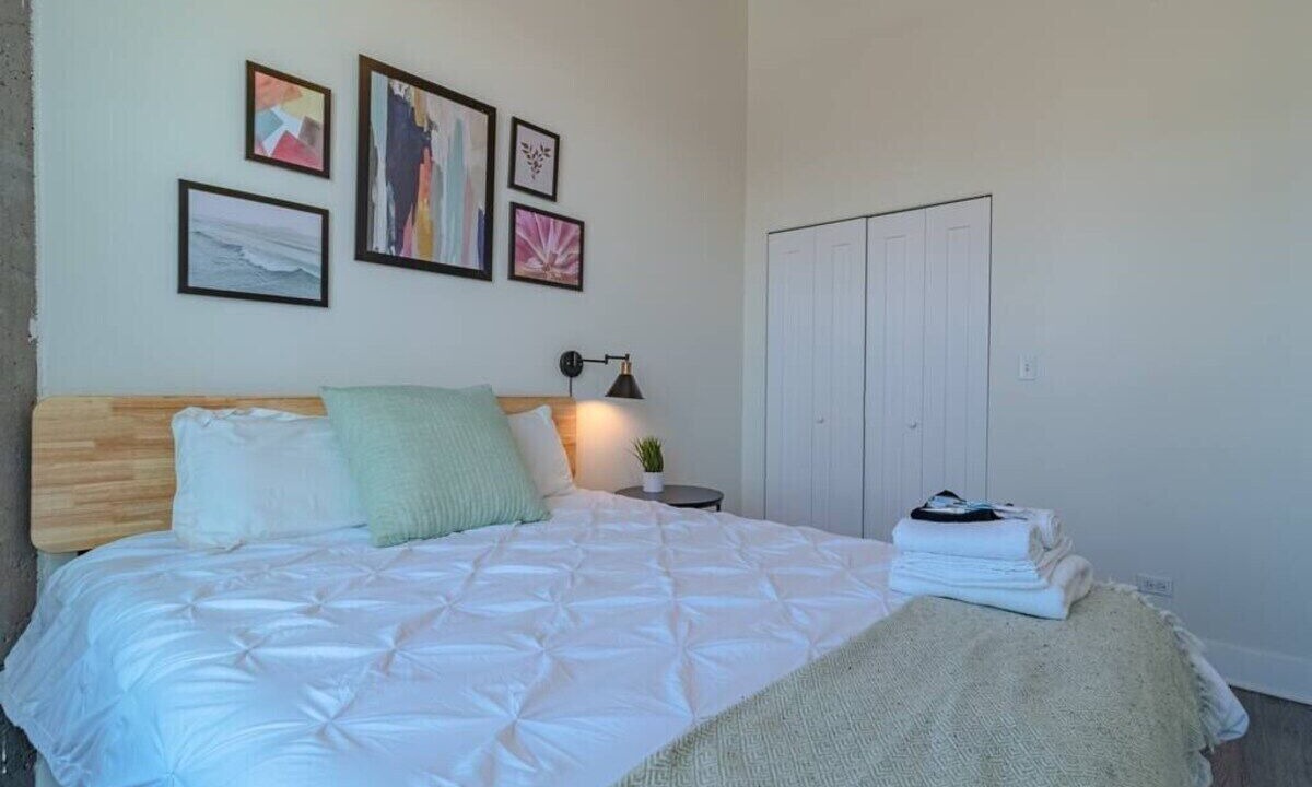 Photo of Bedroom in Near South Side