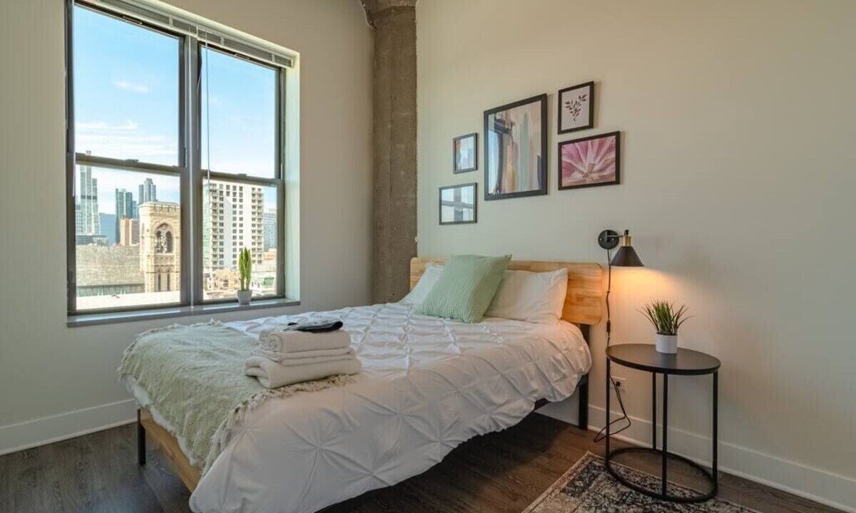 Photo of Bedroom in Near South Side