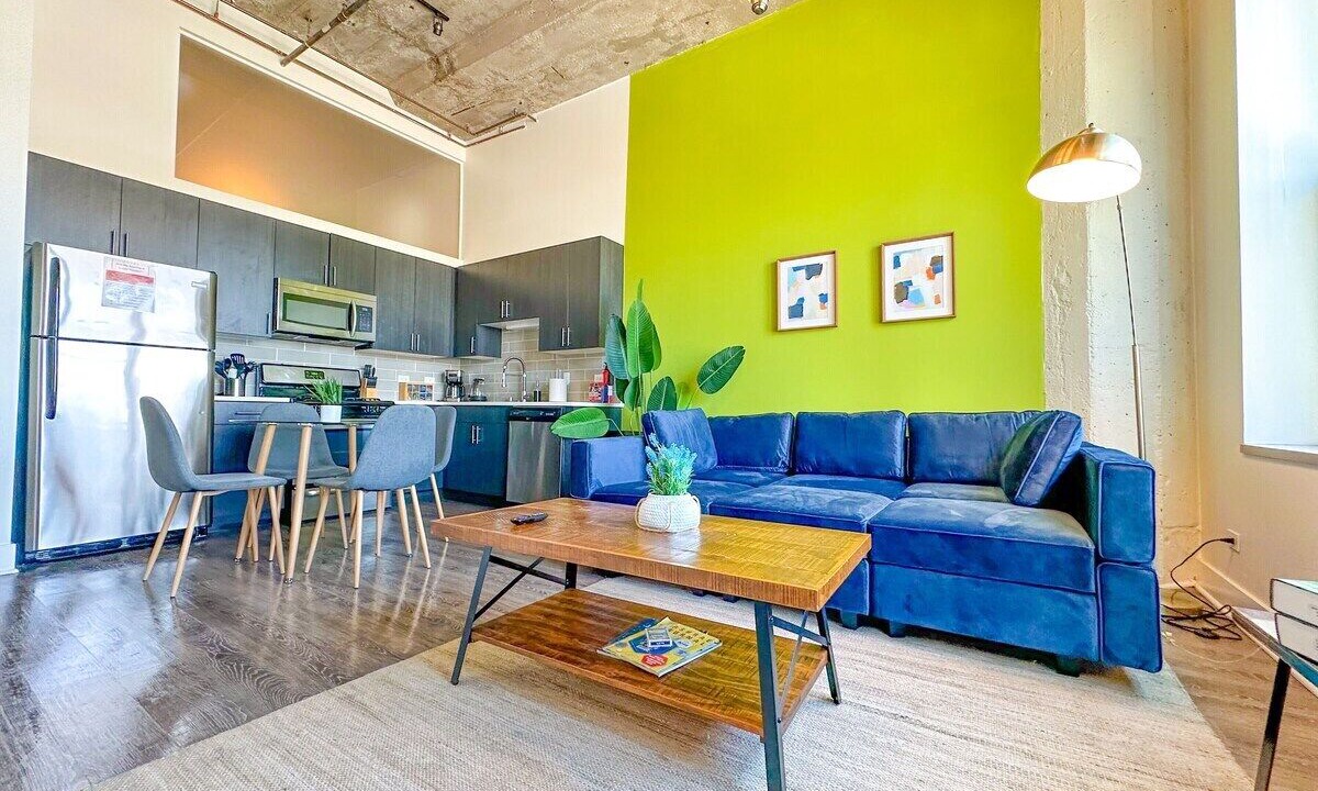 Photo of Livingroom in Near South Side