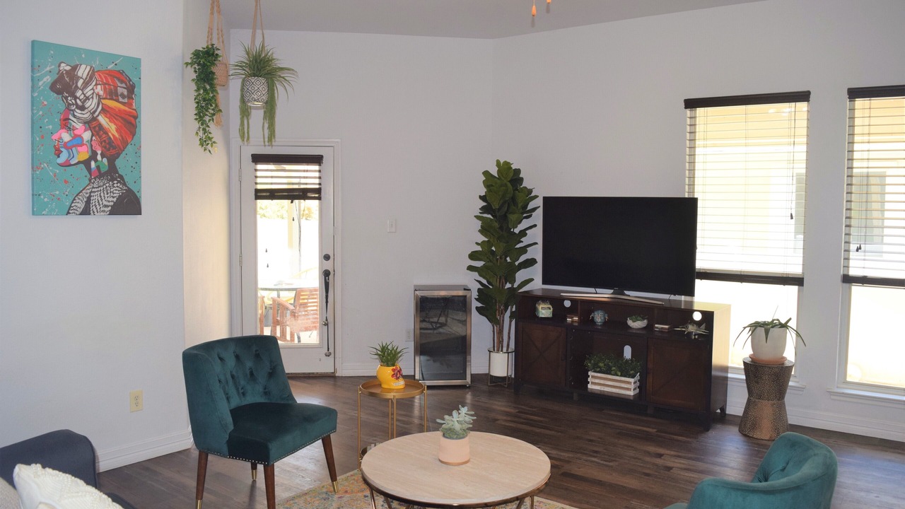 Photo of Livingroom in Keller