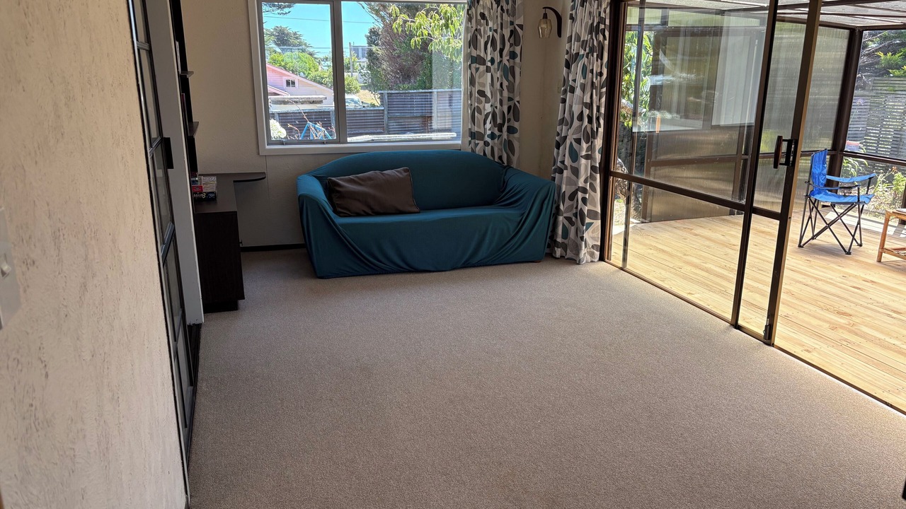 Photo of Livingroom in Waitarere Beach