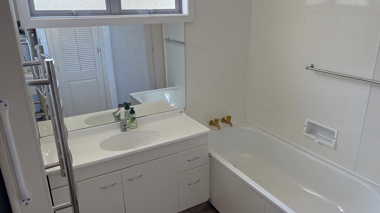Photo of Bathroom in Waitarere Beach