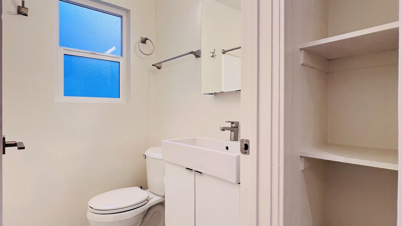 Photo of Bathroom in Little Armenia