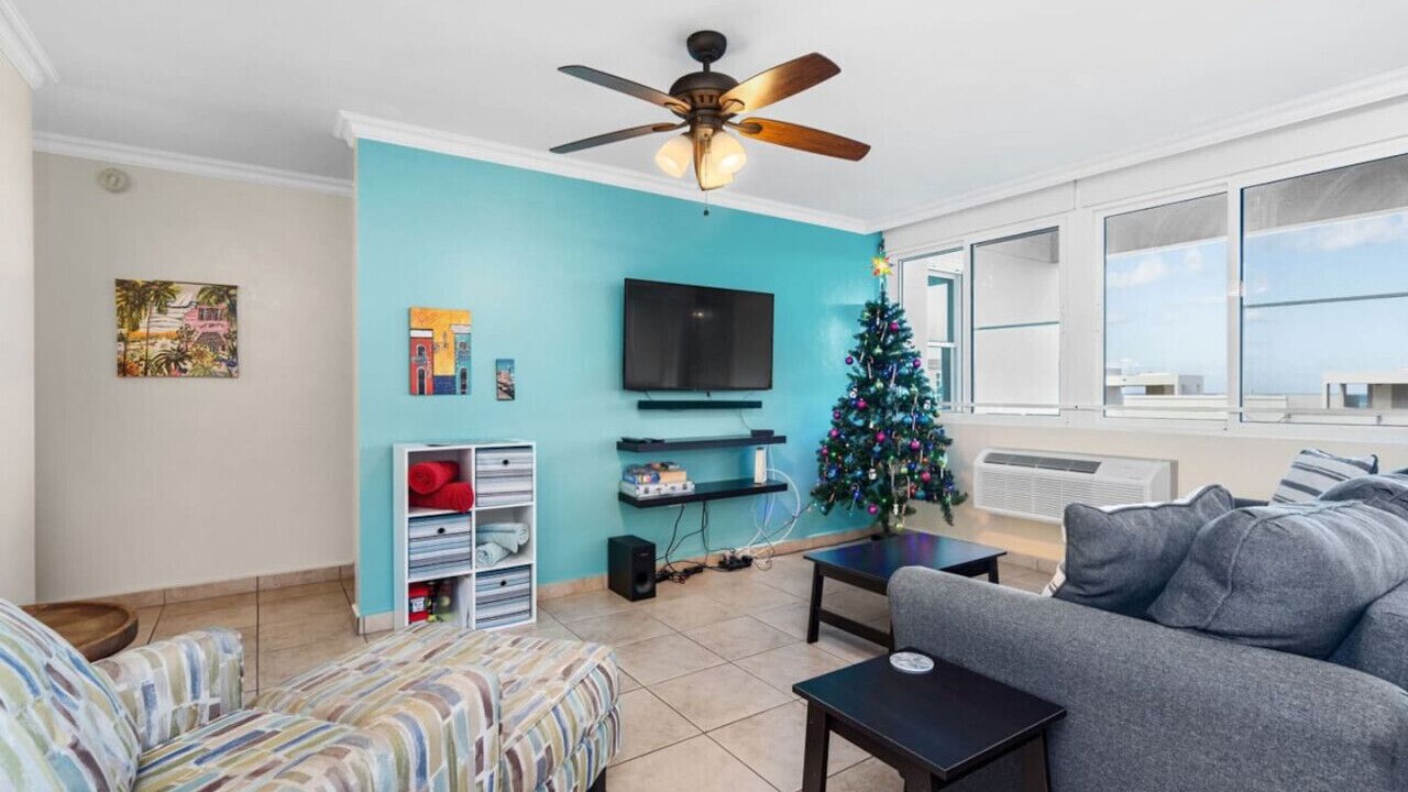 Photo of Livingroom in Mameyes II