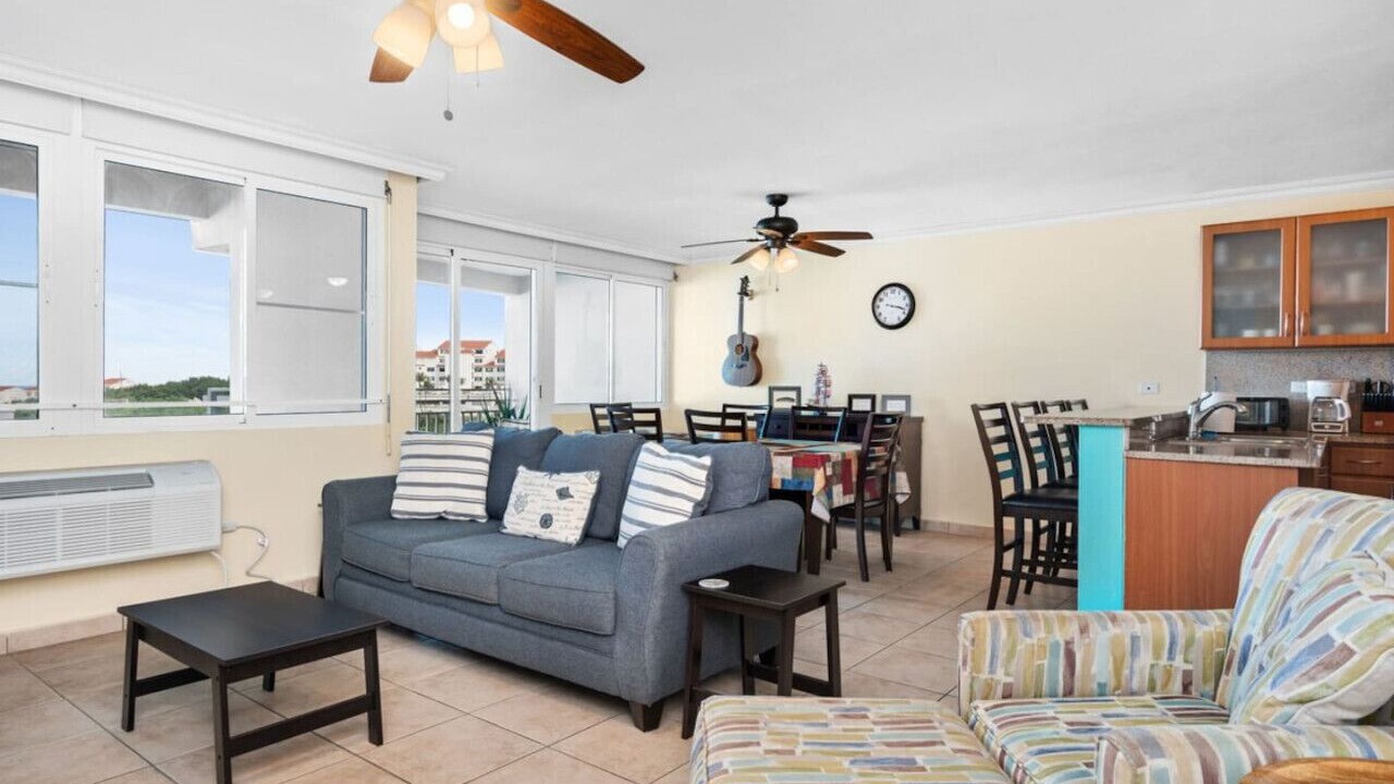 Photo of Livingroom in Mameyes II