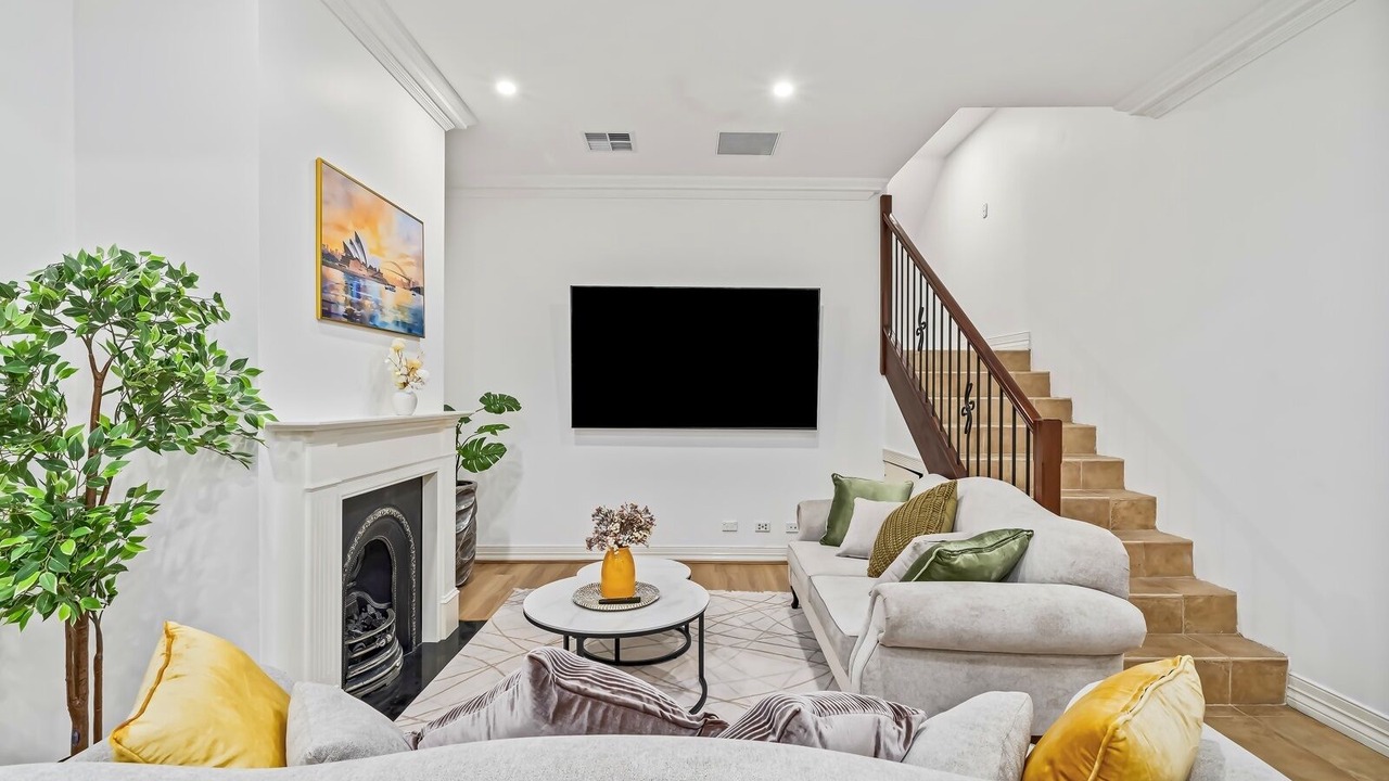 Photo of Livingroom in Pyrmont
