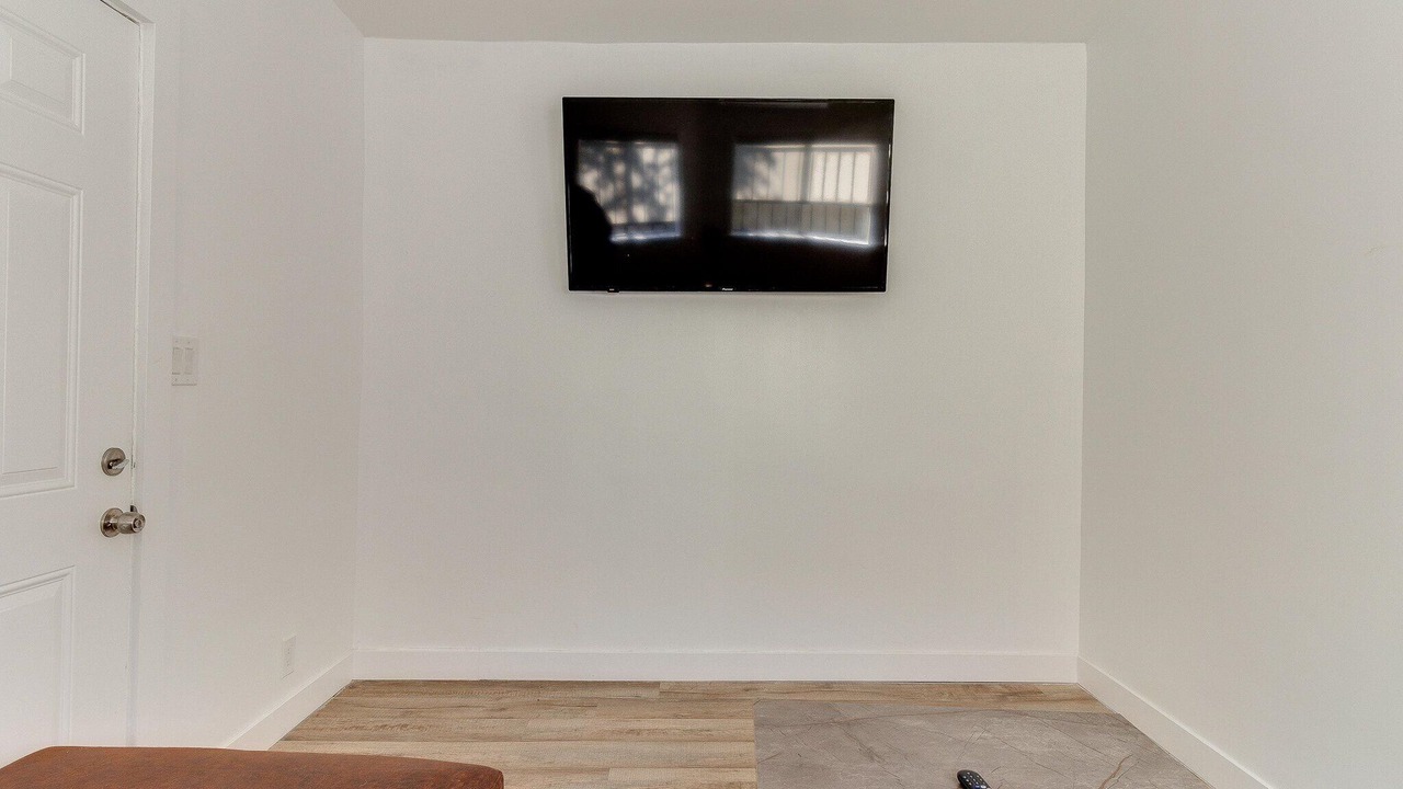 Photo of Livingroom in San Fernando
