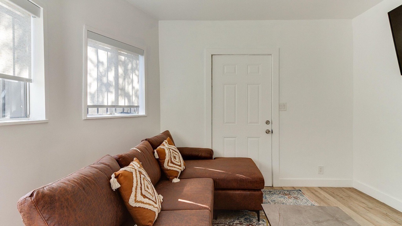 Photo of Livingroom in San Fernando