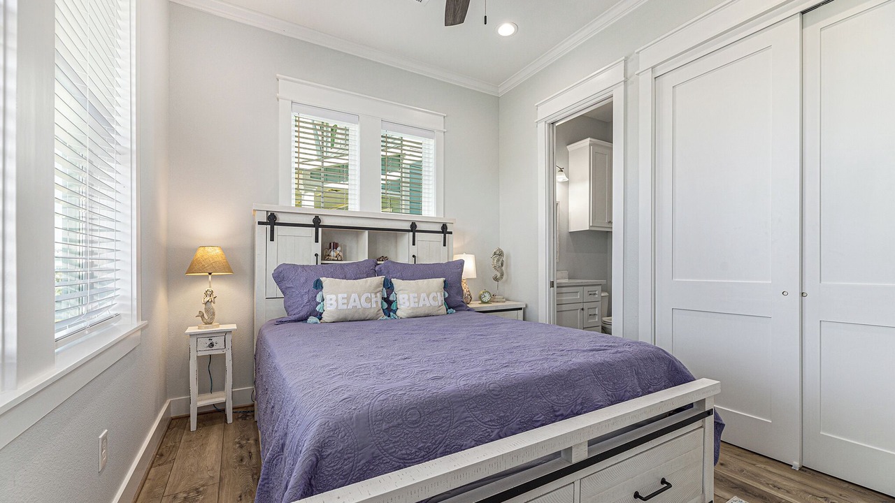 Photo of Bedroom in Red Fish Cove