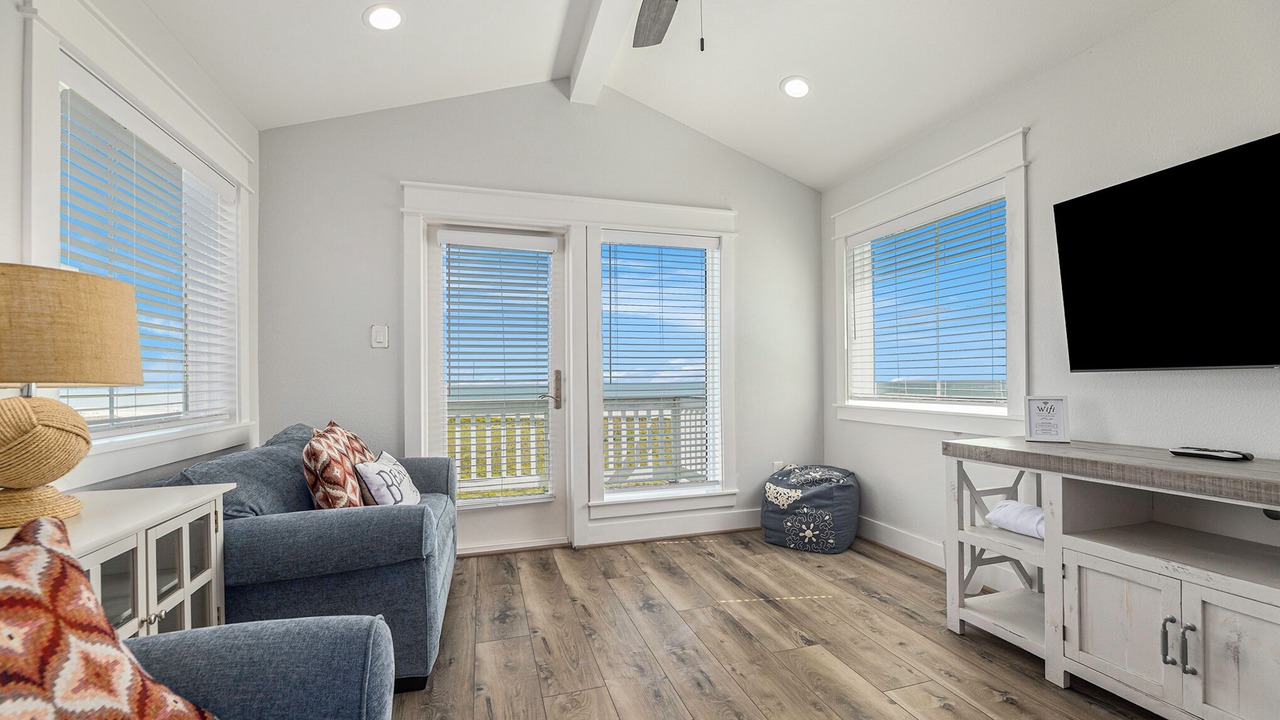 Photo of Livingroom in Red Fish Cove