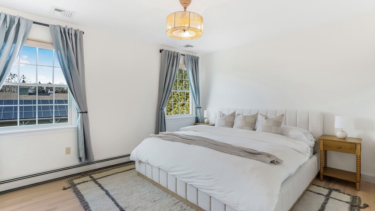 Photo of Bedroom in Southold