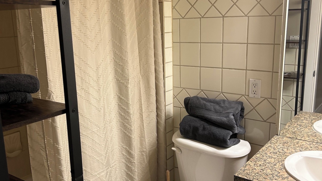 Photo of Bathroom in Walnut Grove