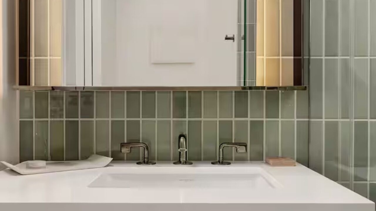 Photo of Bathroom in Tenderloin