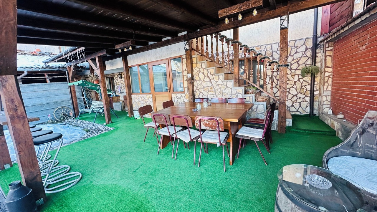 Photo of Outdoor in Shiligarnika