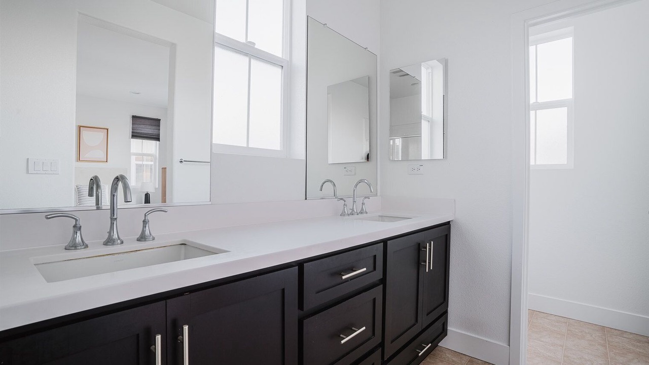 Photo of Bathroom in Newark