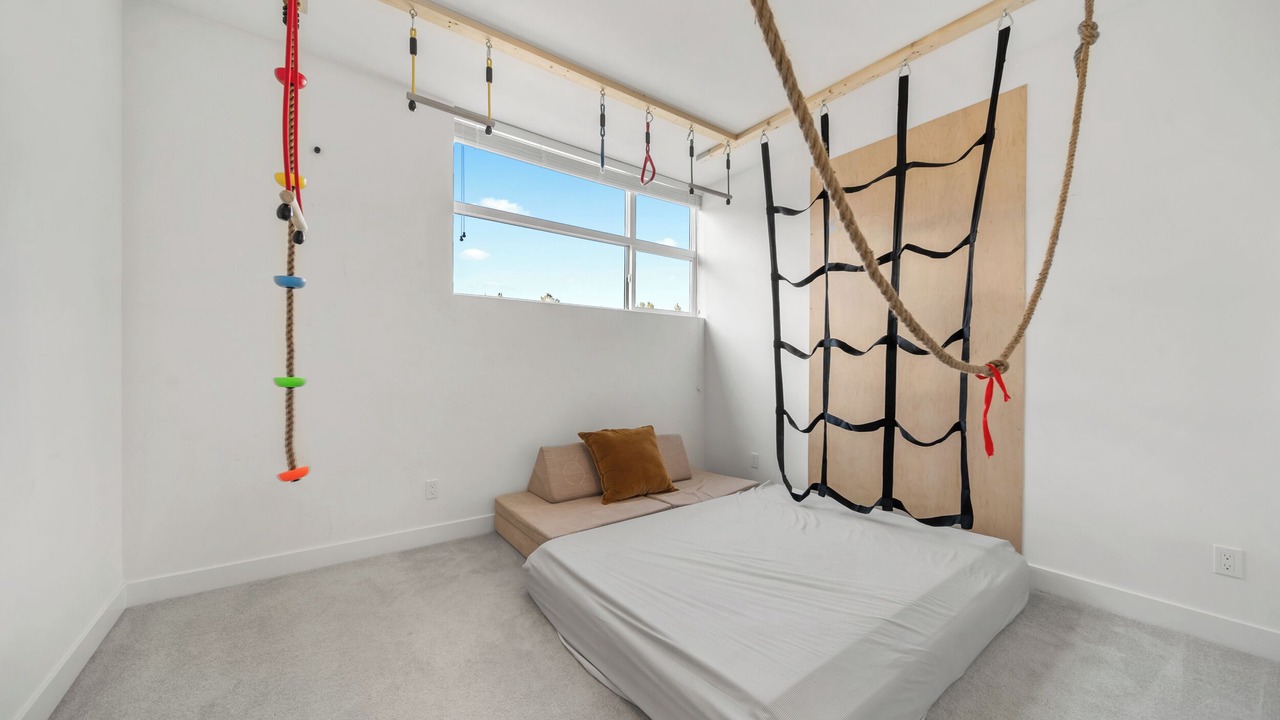Photo of Bedroom in Squamish