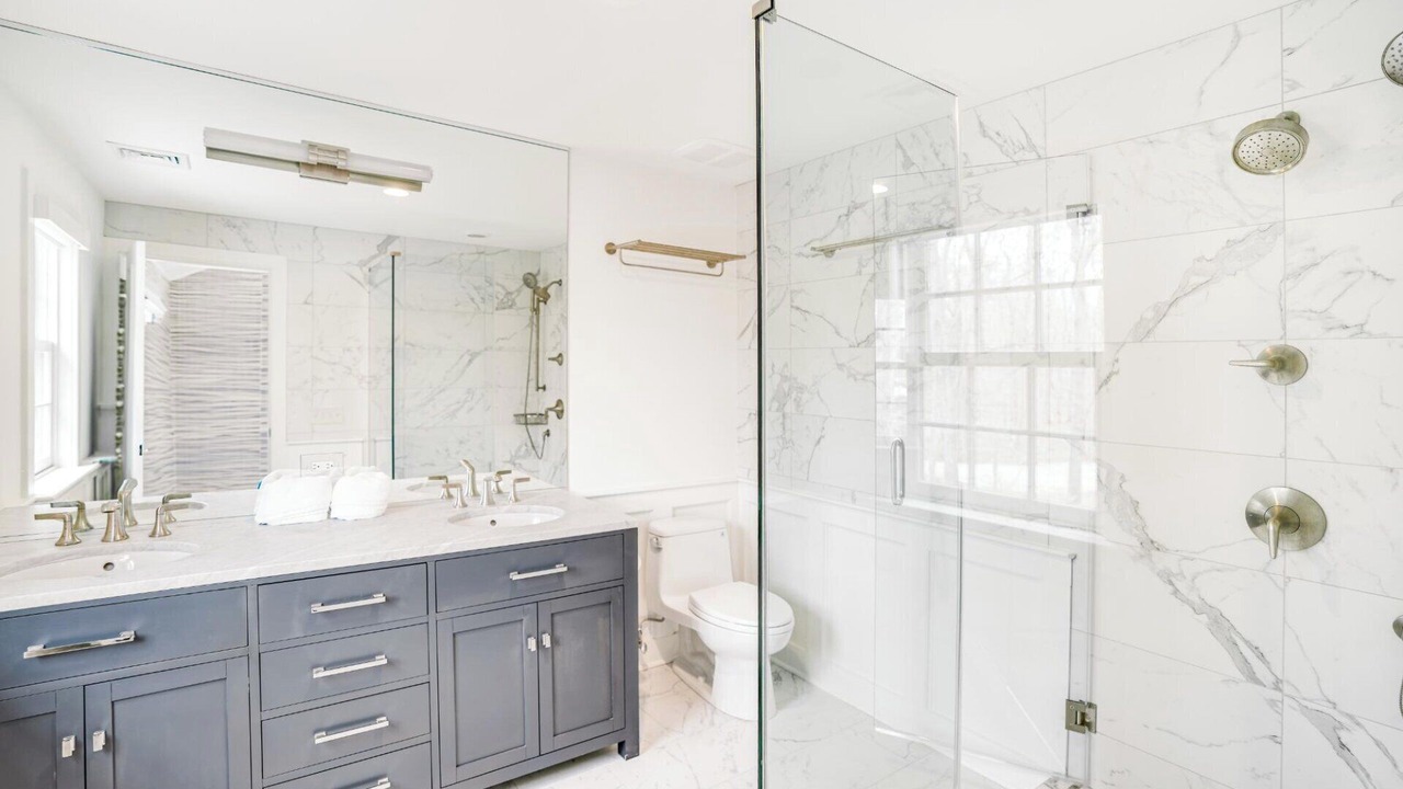Photo of Bathroom in Amagansett North