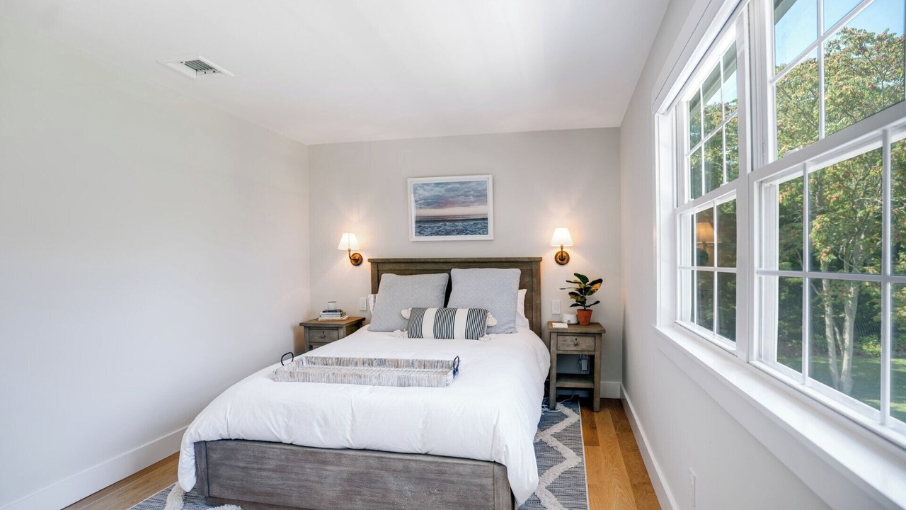 Photo of Bedroom in East Hampton North