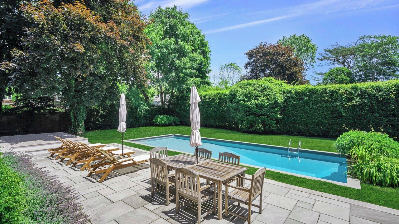 Photo of Outdoor in Village of East Hampton