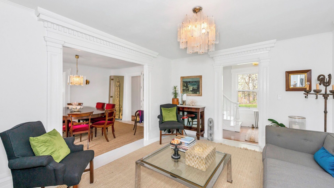 Photo of Livingroom in Shelter Island
