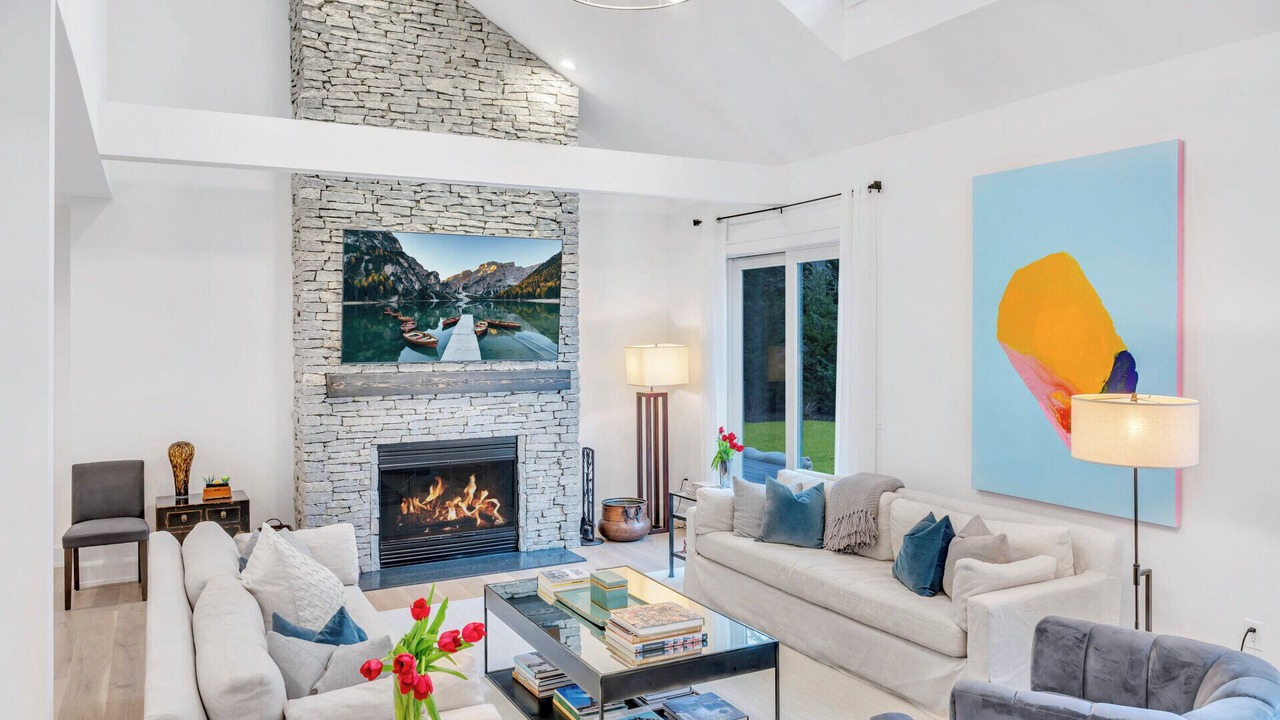 Photo of Livingroom in East Hampton