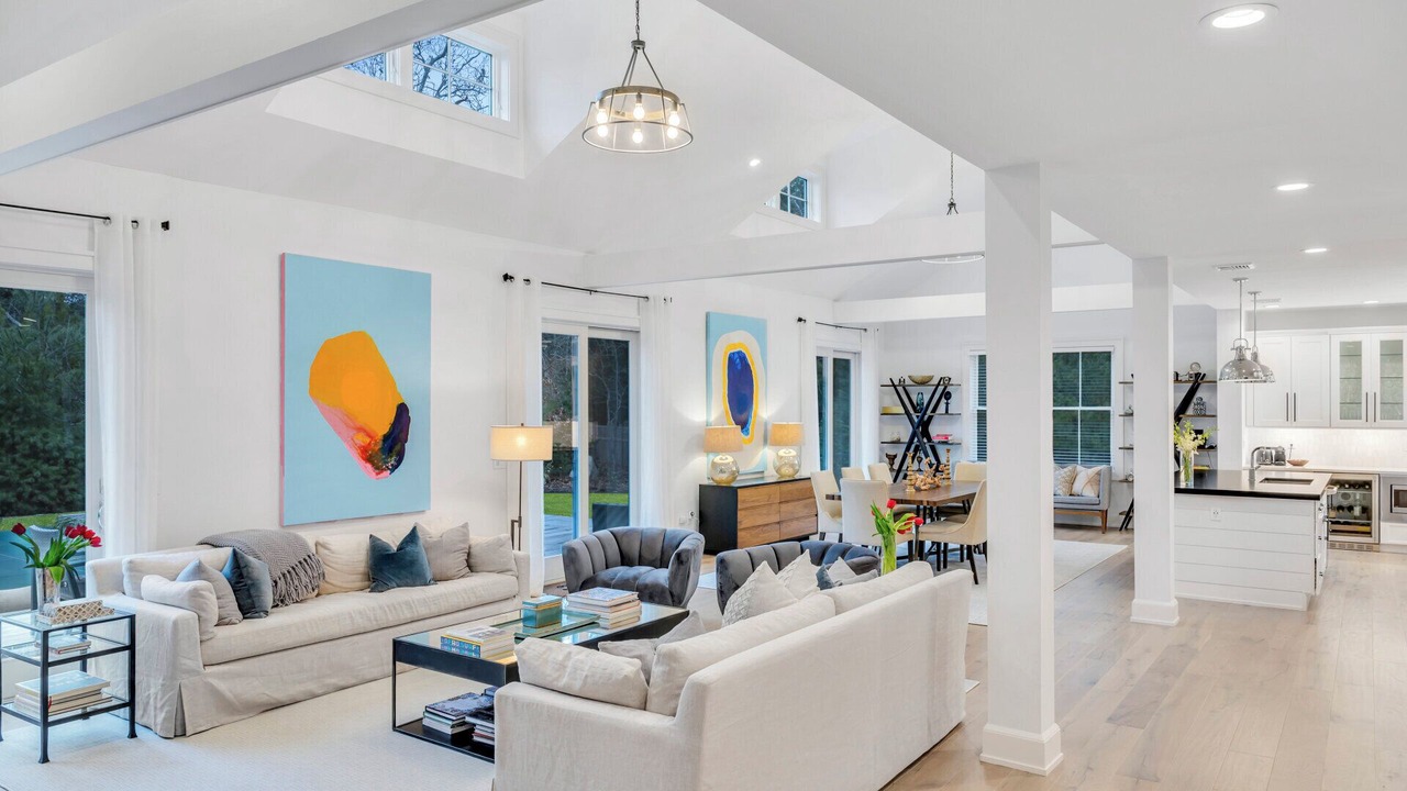 Photo of Livingroom in East Hampton