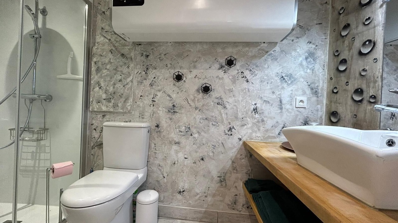 Photo of Bathroom in Saint-Apollinaire-de-Rias