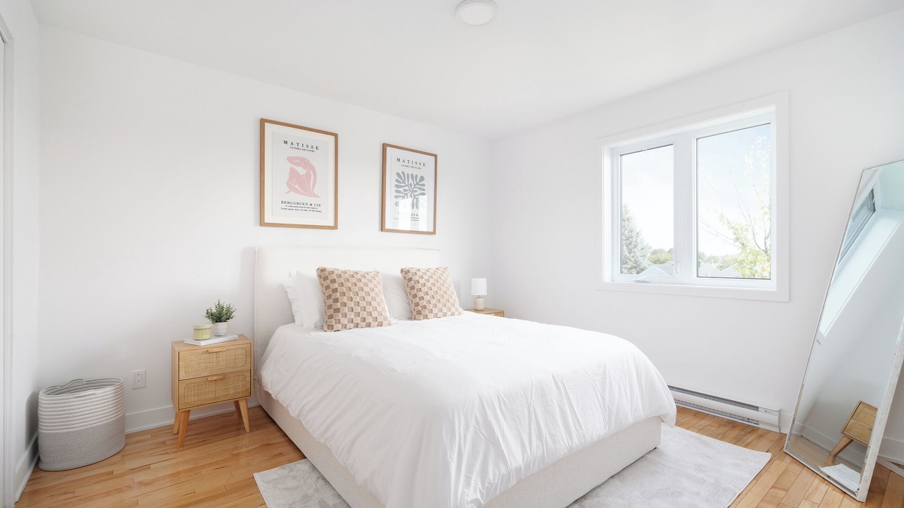 Photo of Bedroom in Laval