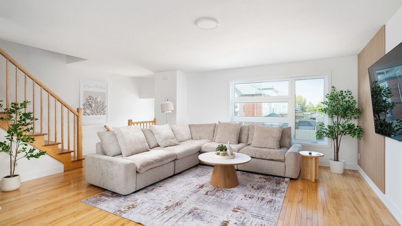 Photo of Livingroom in Laval